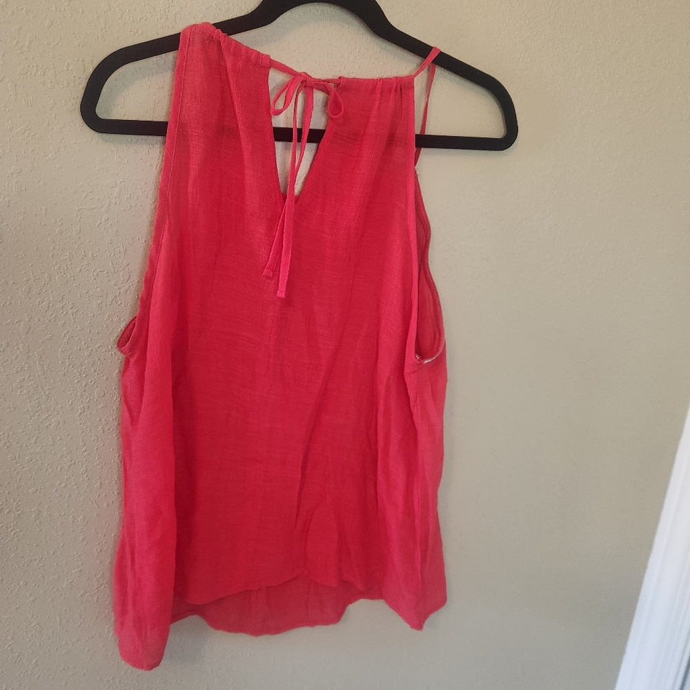 Active USA red top. Spaghetti straps. Size Large. Blue, brown, and white border. - Picture 2 of 10
